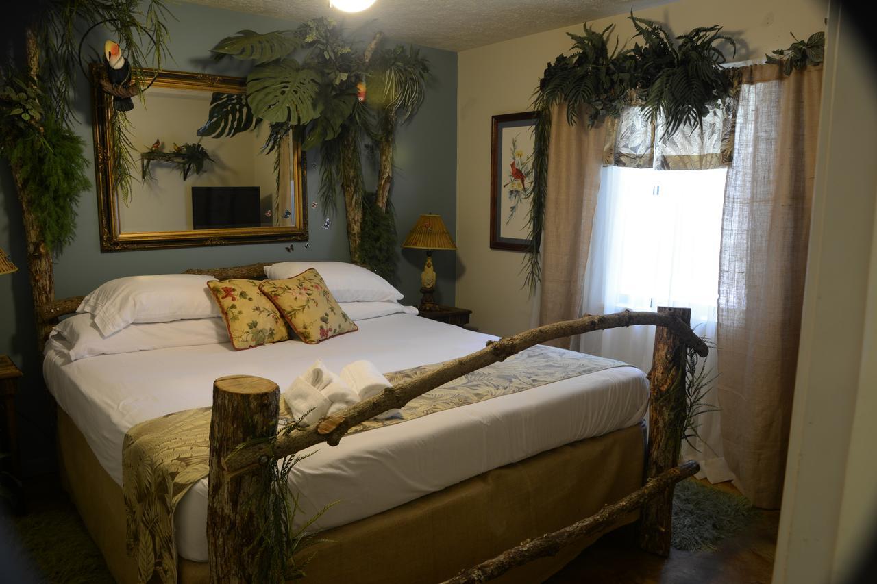 Pandora'S Forest Resort - Adults Only Crossville Room photo